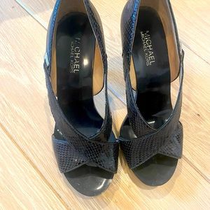 Micheal Kors-Black heels